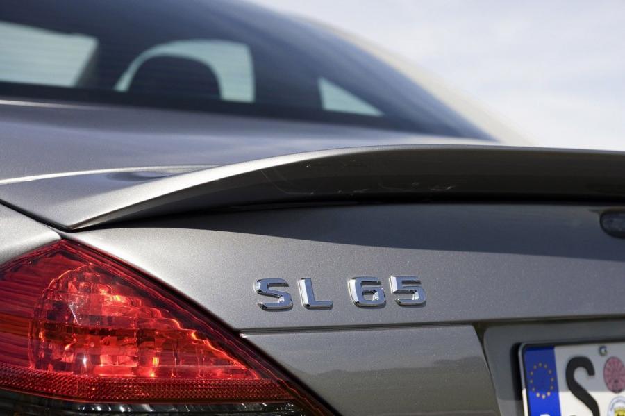  Mercedes-Benz SL65 AMG Black Series 2009 года  (фото 24 из 45)